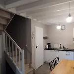 Villa6 I *