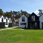 Villa6 I ロッジ ポビエロボ